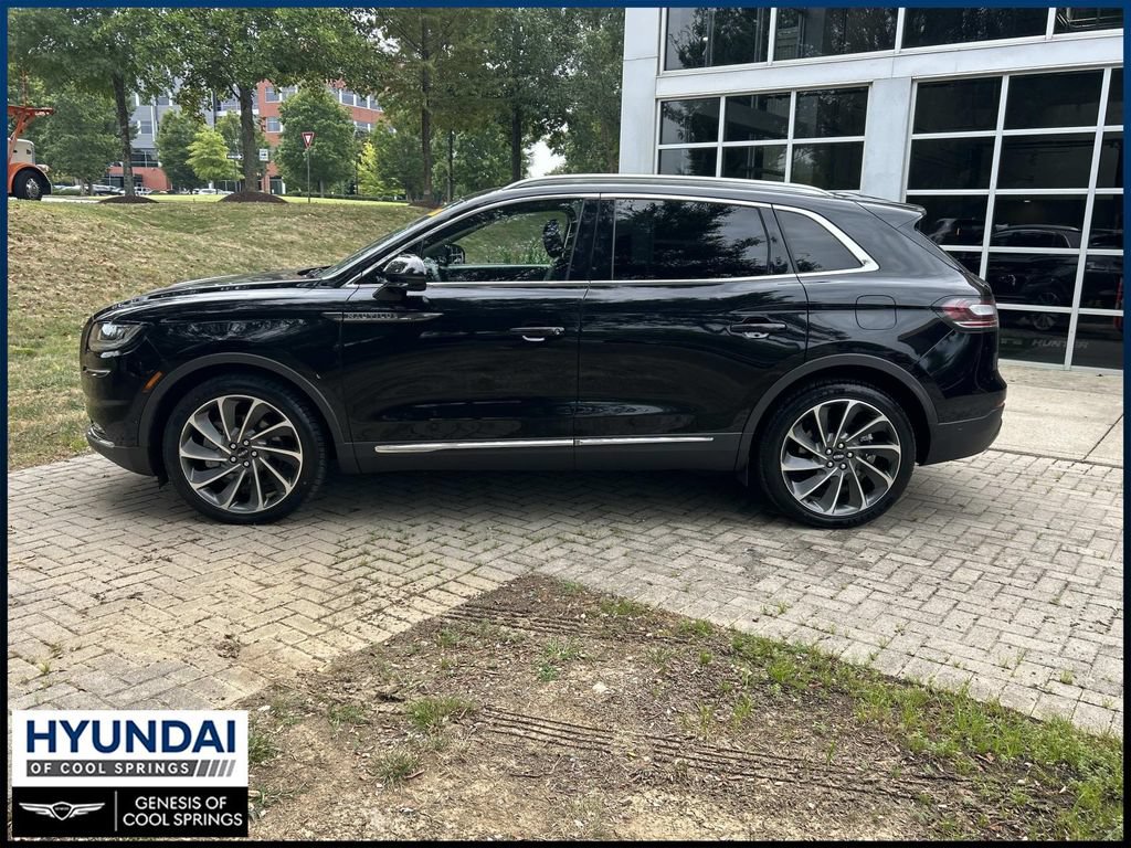 Used 2022 Lincoln Nautilus Reserve w/ Equipment Group 202A AWD/4WD image 4