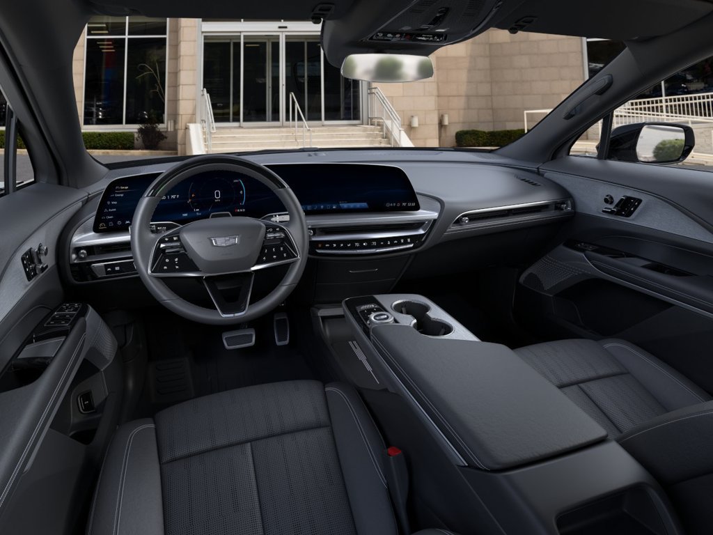 New 2027 Cadillac Lyriq Luxury w/ LPO, Floor Liner Package AWD/4WD image 17
