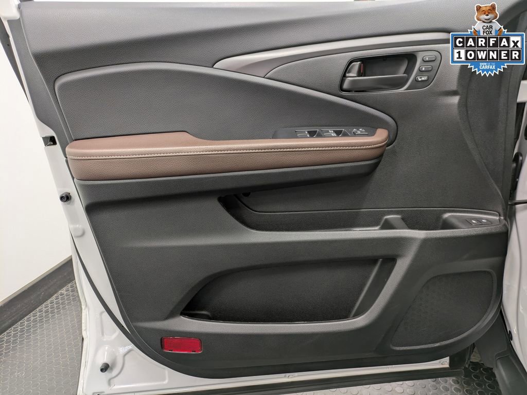 Used 2024 Honda Passport EX-L image 8