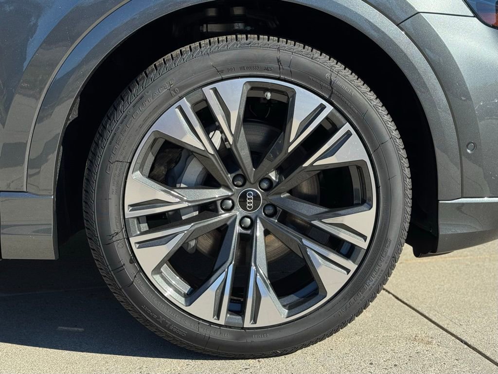 New 2026 Audi Q8 Premium Plus image 8