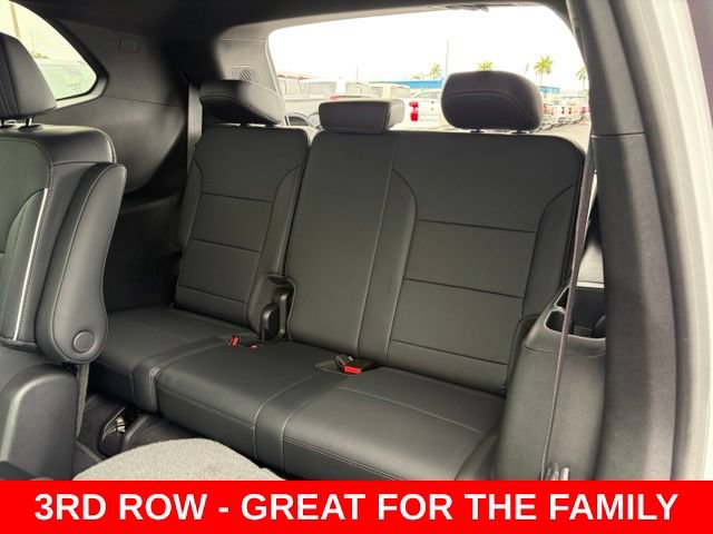 Certified 2025 Buick Enclave Preferred FWD image 16