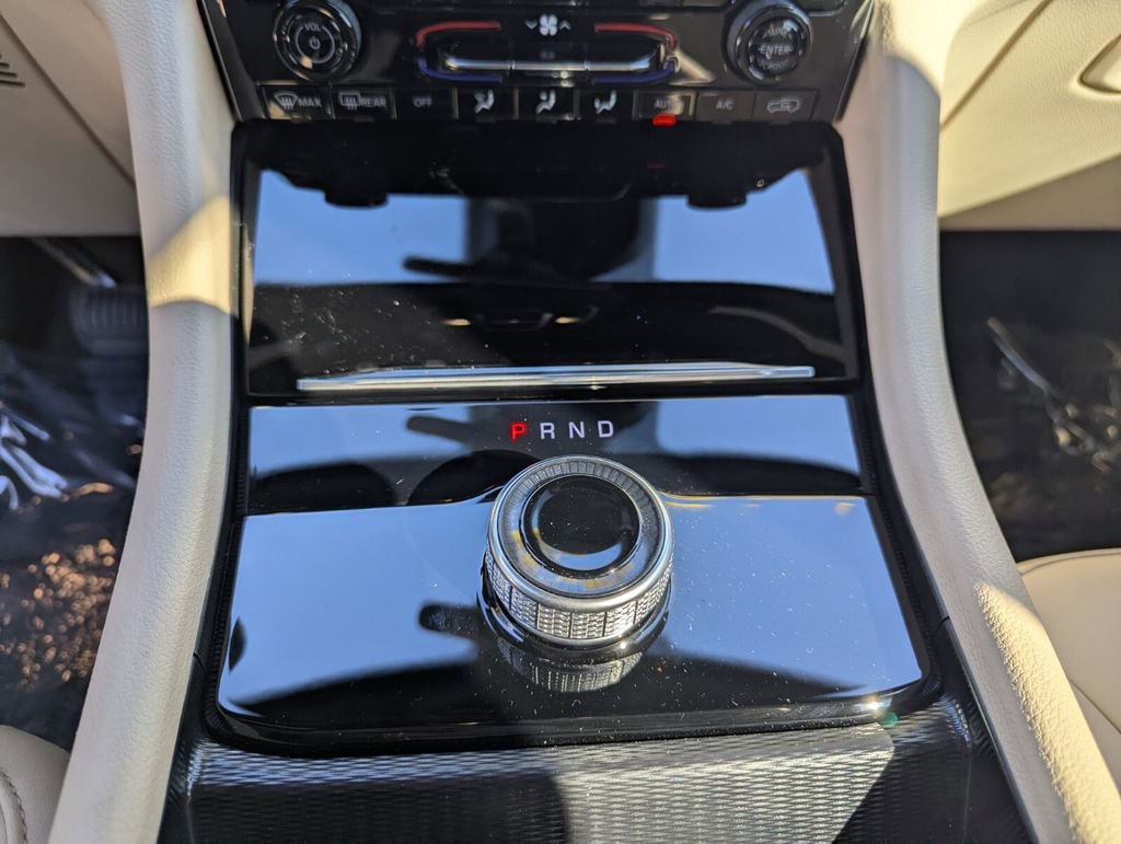 Used 2025 Jeep Grand Cherokee Limited image 25