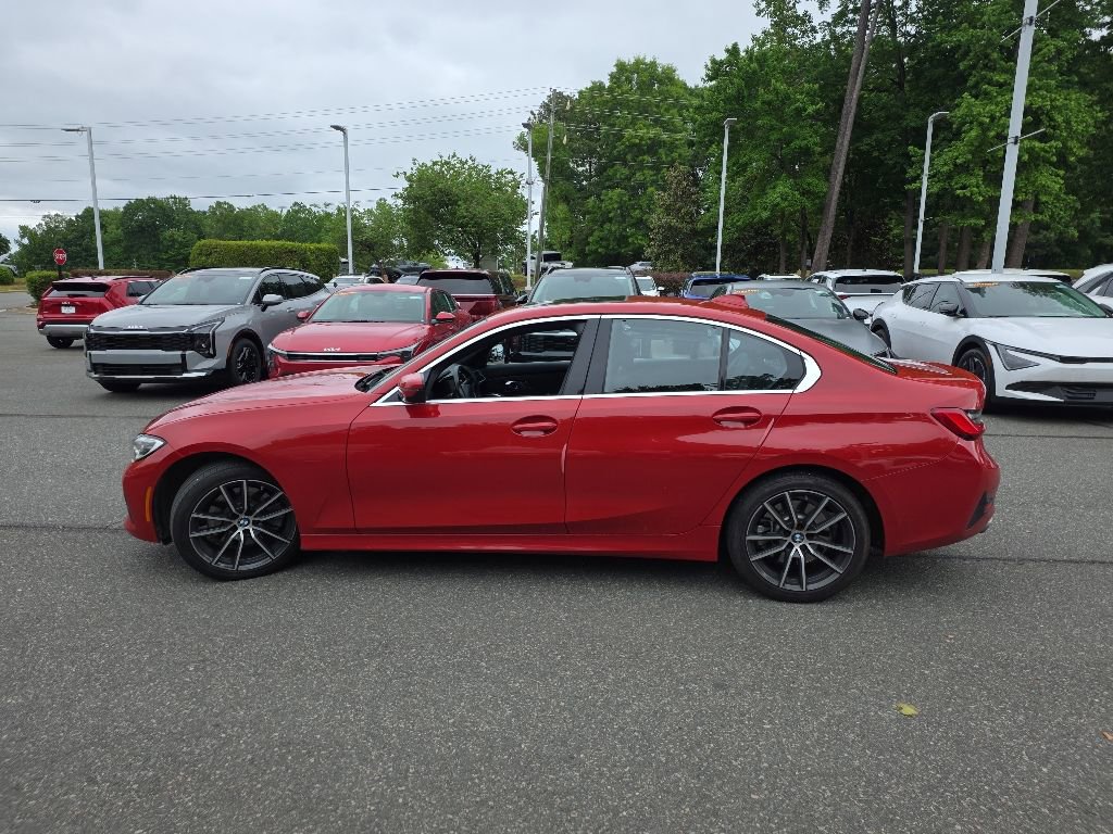 Used 2019 BMW 330i Sedan w/ Convenience Package RWD image 3
