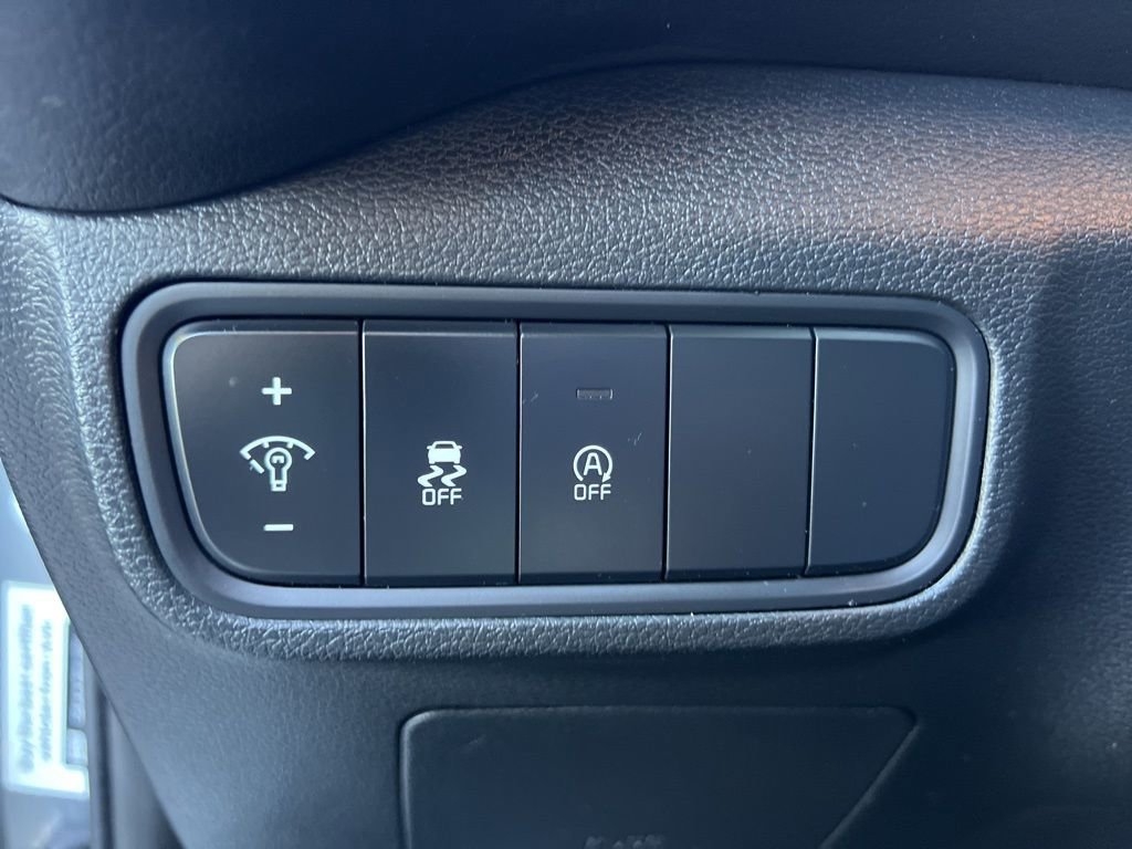 Used 2024 Kia Soul LX w/ Option Group 015 image 22