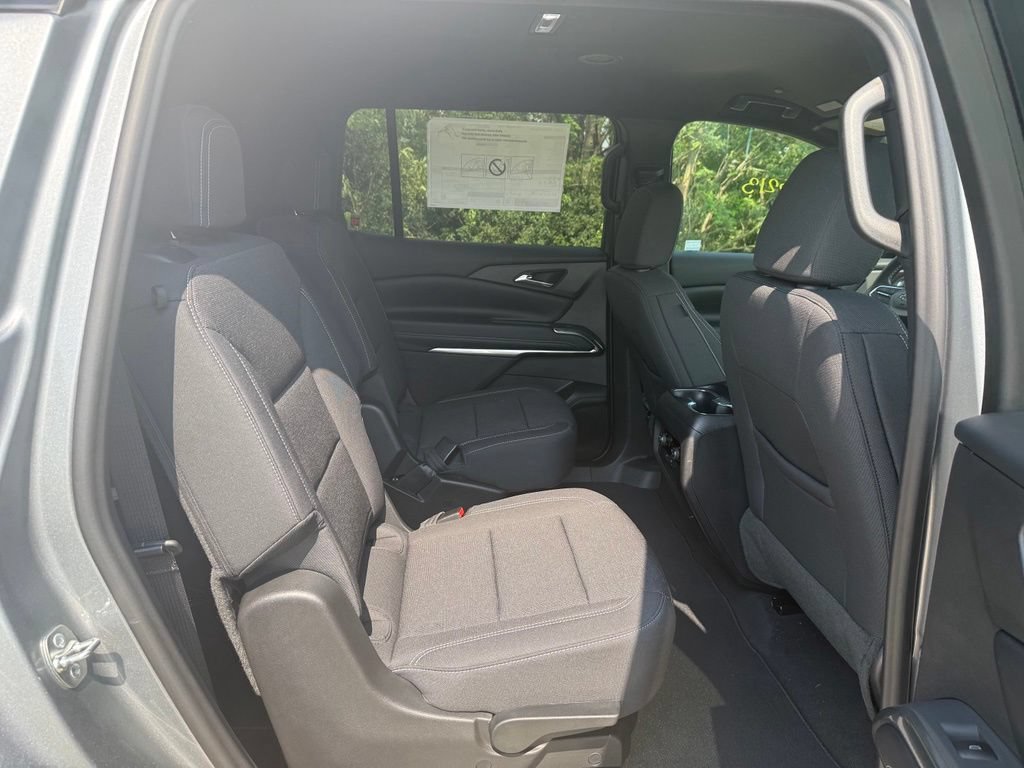 New 2026 Chevrolet Traverse LT w/ Midnight/Sport Edition FWD image 18