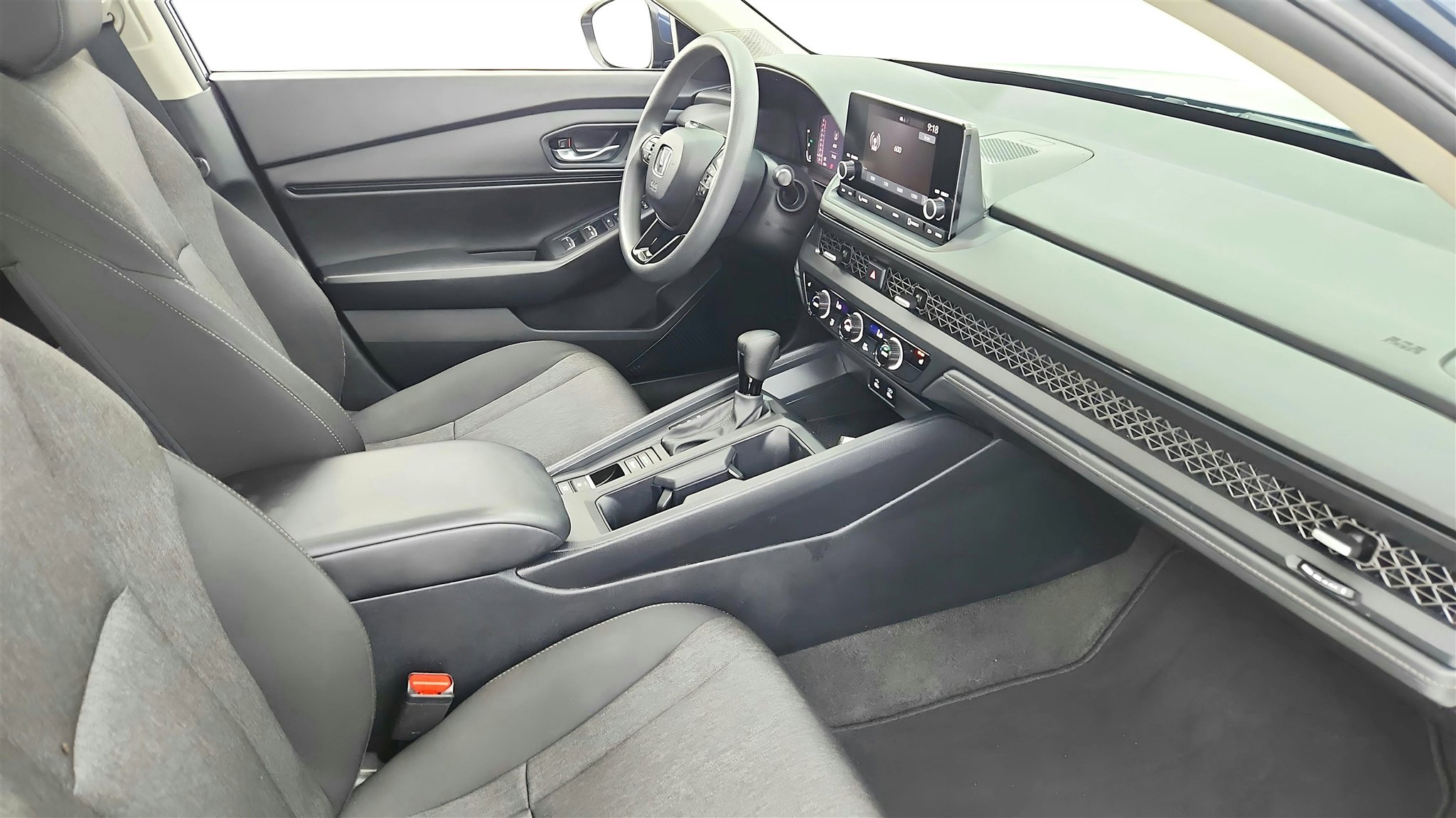 Used 2023 Honda Accord EX image 28