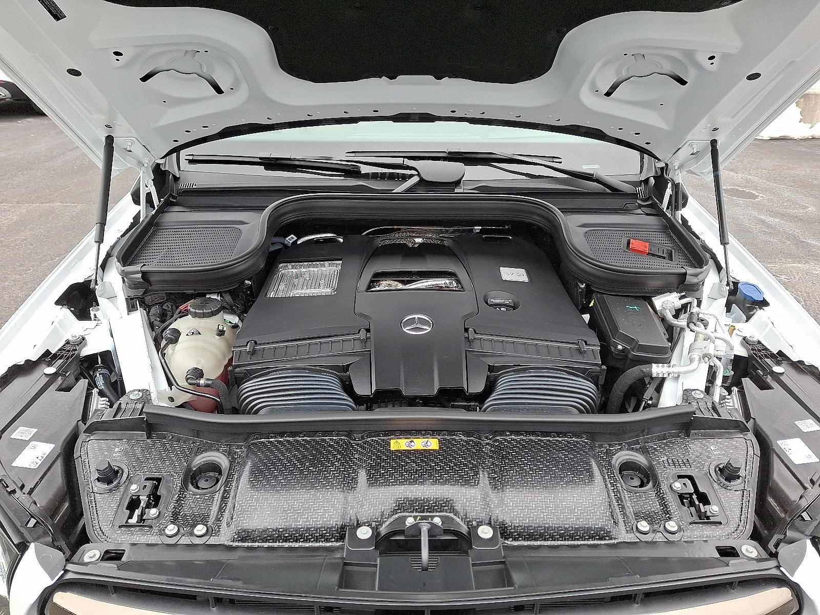 Certified 2026 Mercedes-Benz GLS 580 4MATIC image 30