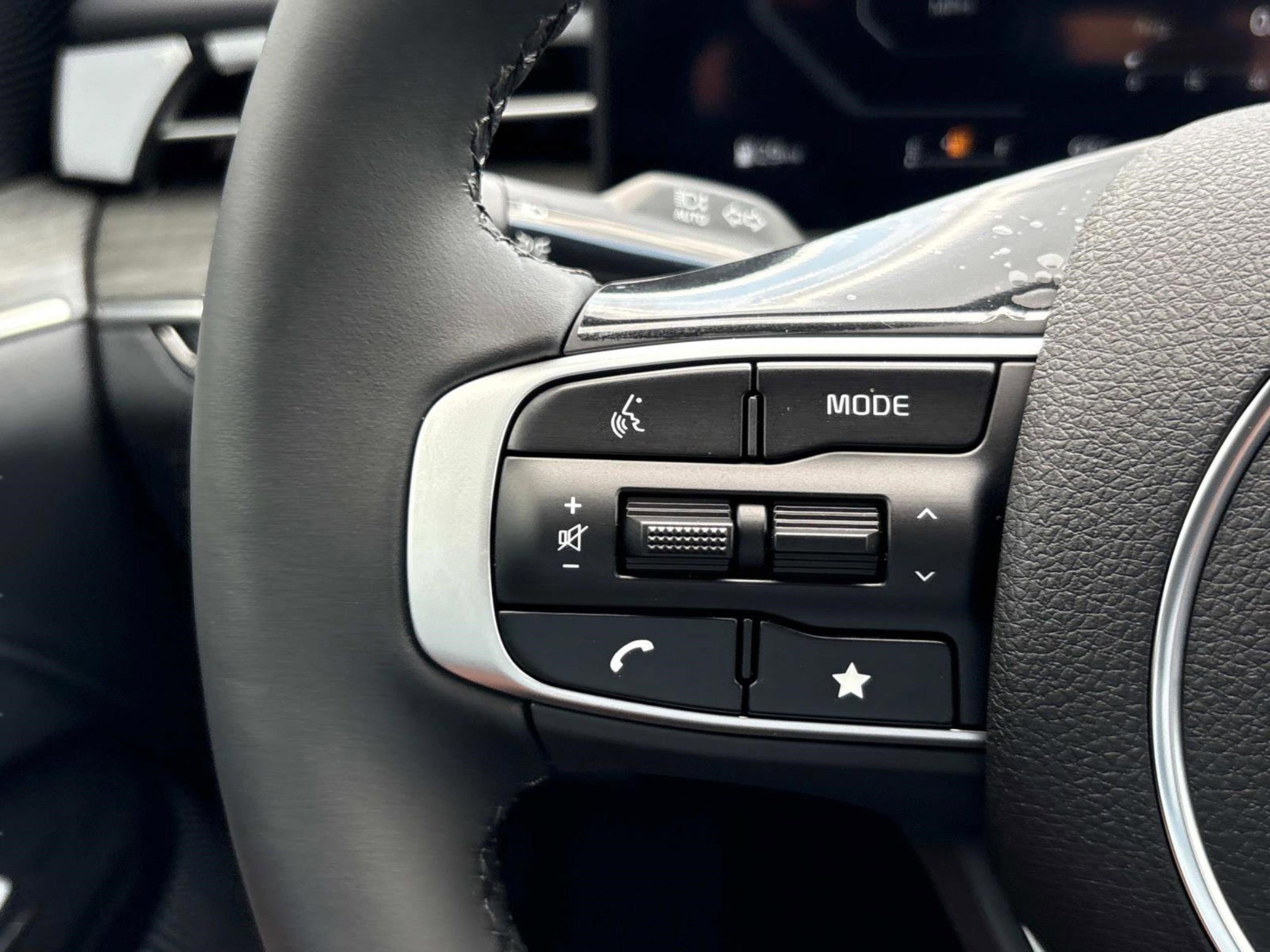 New 2025 Kia K5 EX image 24