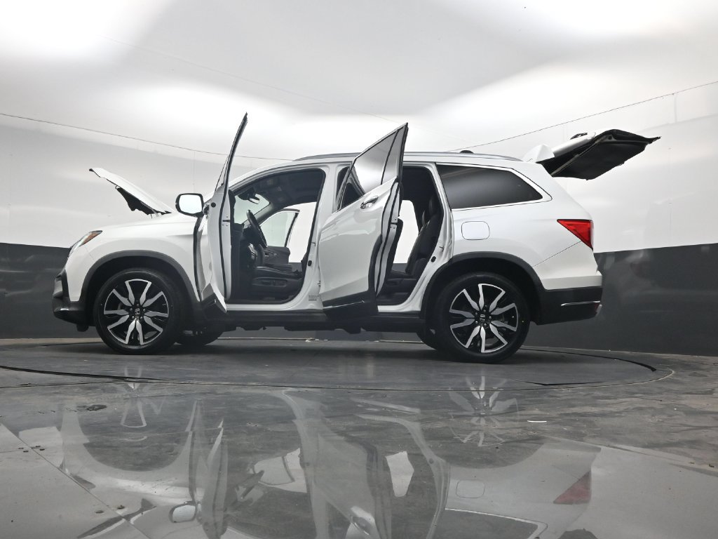 Used 2020 Honda Pilot Touring image 39