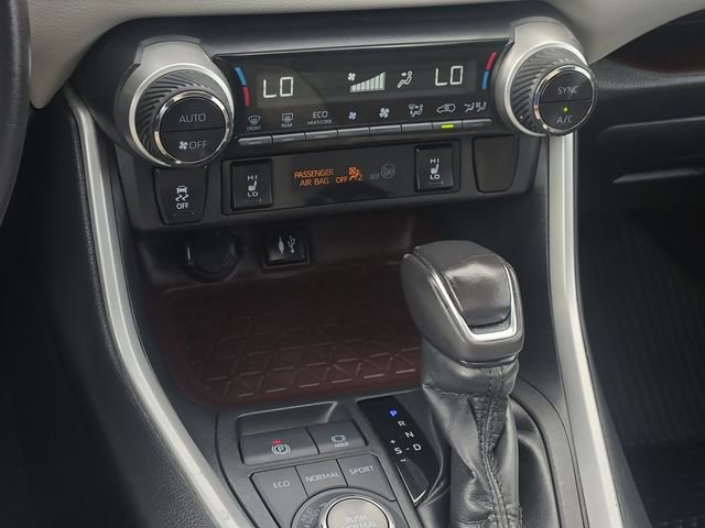 Used 2019 Toyota RAV4 Limited w/ All Weather Liner Package AWD/4WD image 22