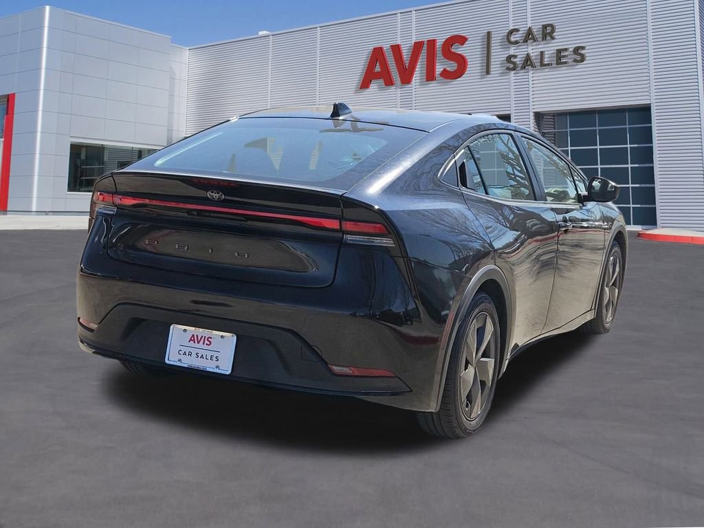 Used 2024 Toyota Prius LE image 6