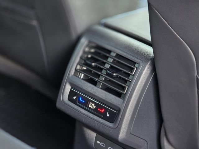 Used 2025 Volkswagen Golf R Black Edition AWD/4WD image 51