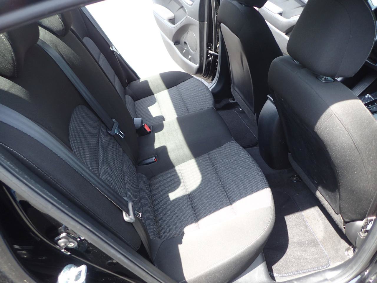Used 2017 Kia Forte LX FWD image 11