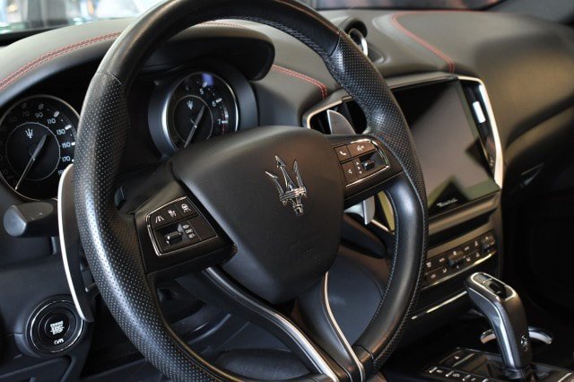 Used 2022 Maserati Ghibli Modena Q4 AWD/4WD image 33