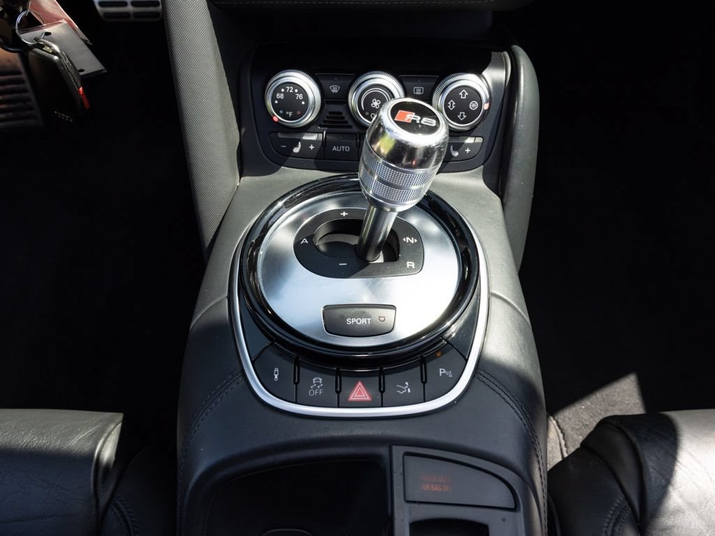 Used 2014 Audi R8 V8 w/ Convenience Package AWD/4WD image 33