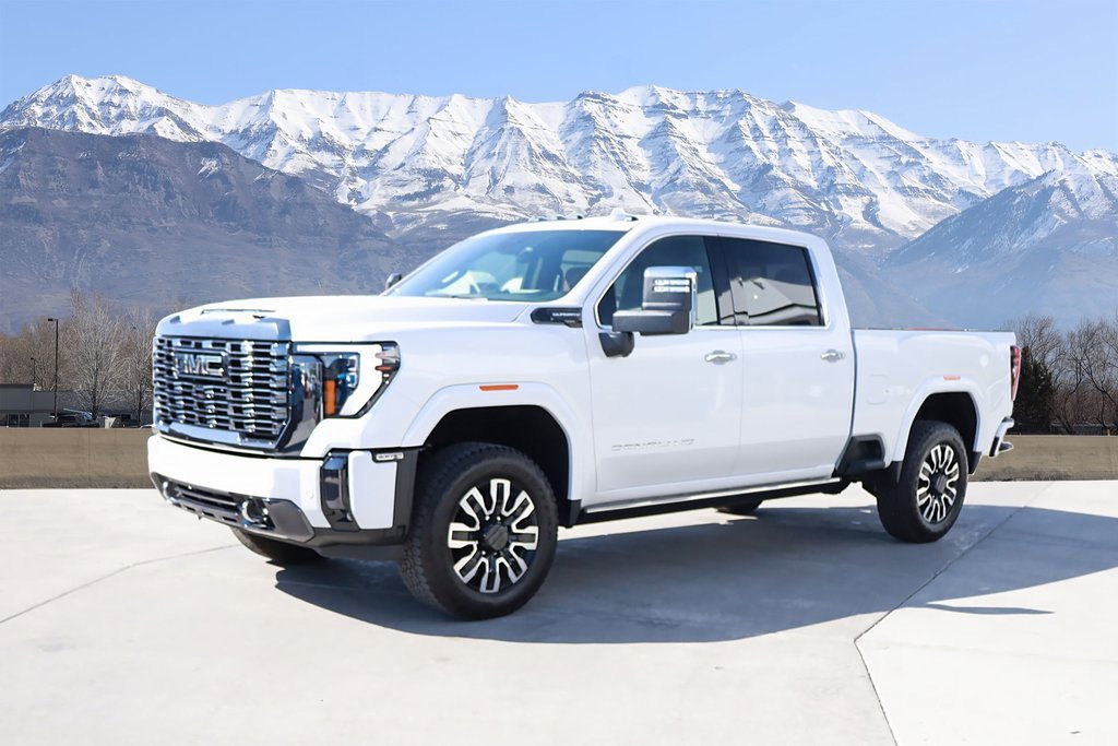 Used 2024 GMC Sierra 3500 Denali Ultimate image 2