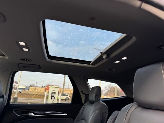 Used 2018 Buick Enclave Premium w/ Experience Buick Package image 13