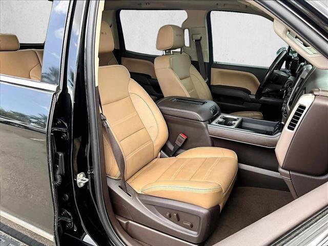 Used 2019 GMC Sierra 2500 Denali w/ Duramax Plus Package AWD/4WD image 9