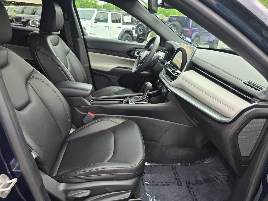 Used 2024 Jeep Compass Limited AWD/4WD image 27