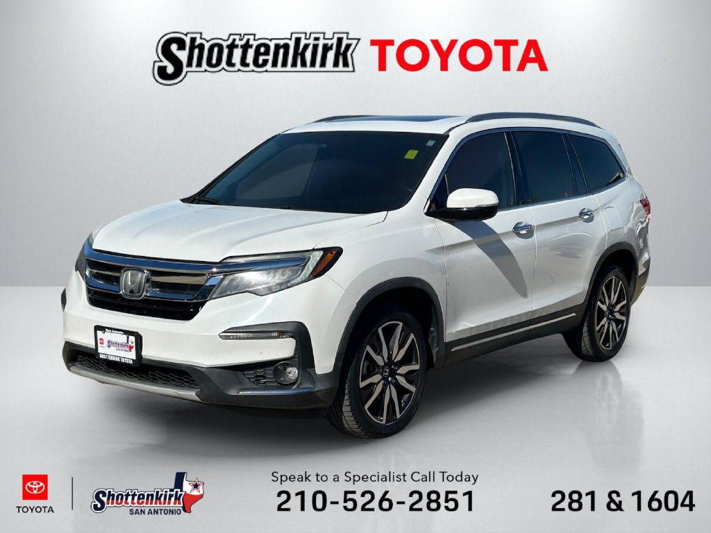 Used 2021 Honda Pilot Touring image 1