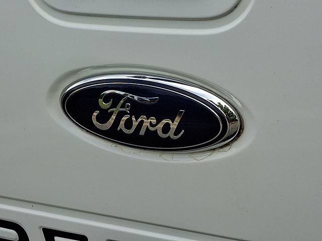 Used 2013 Ford F250 XLT w/ Snow Plow Prep Pkg AWD/4WD image 28