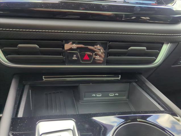 Used 2025 Volkswagen Atlas Cross Sport SEL Premium R-Line image 8