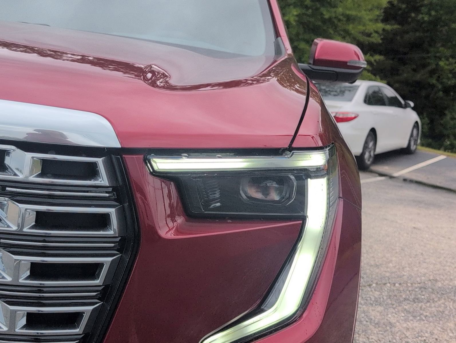 New 2026 GMC Acadia Denali FWD image 12