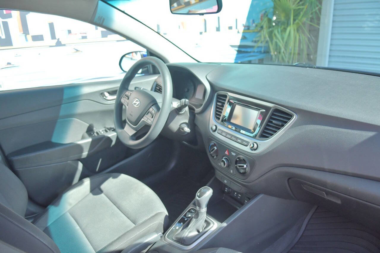 Used 2019 Hyundai Accent SE image 34