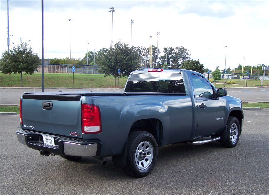 Used 2011 GMC Sierra 1500 W/T RWD image 2
