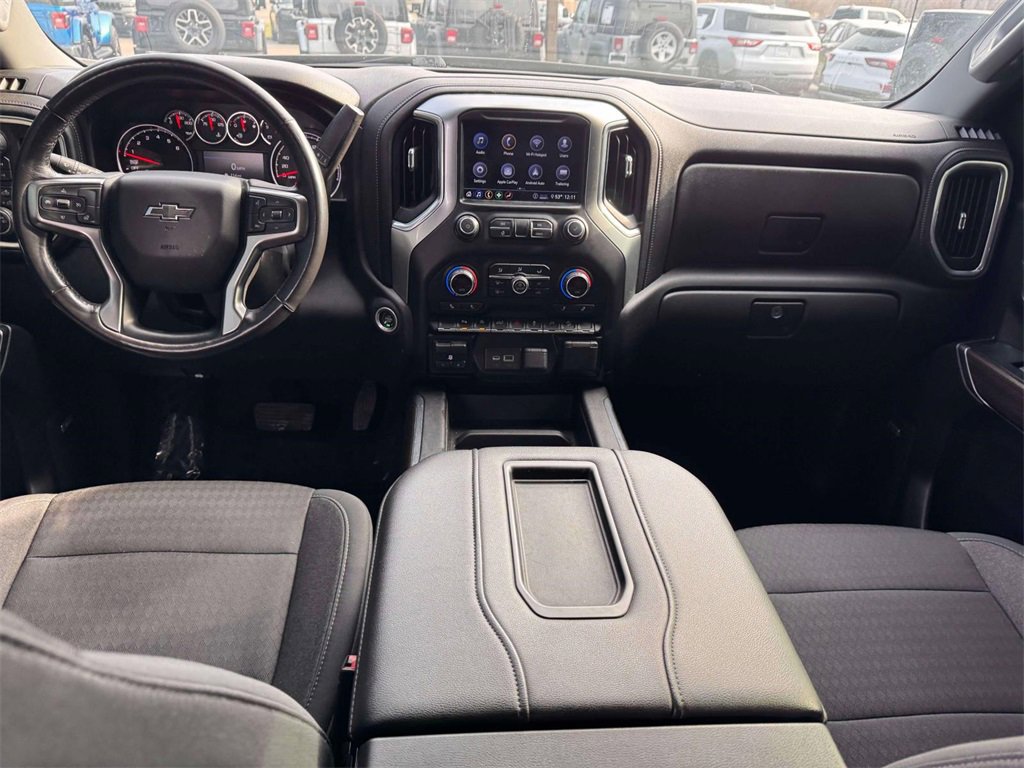 Used 2020 Chevrolet Silverado 1500 LT Trail Boss image 3