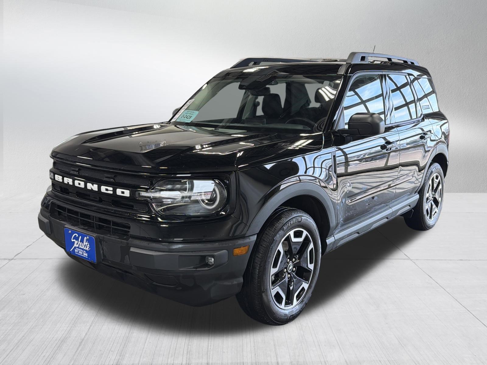 Used 2022 Ford Bronco Sport Outer Banks image 3