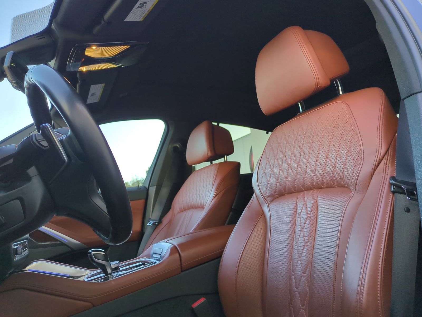 Used 2023 BMW X6 M50i w/ Parking Assistance Package image 15