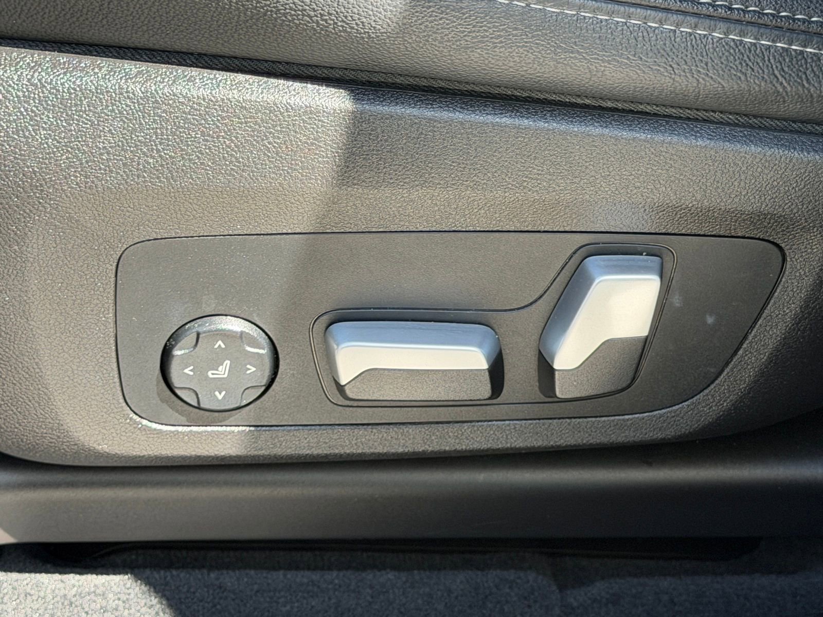 Certified 2023 BMW X3 sDrive30i w/ Convenience Package RWD image 24