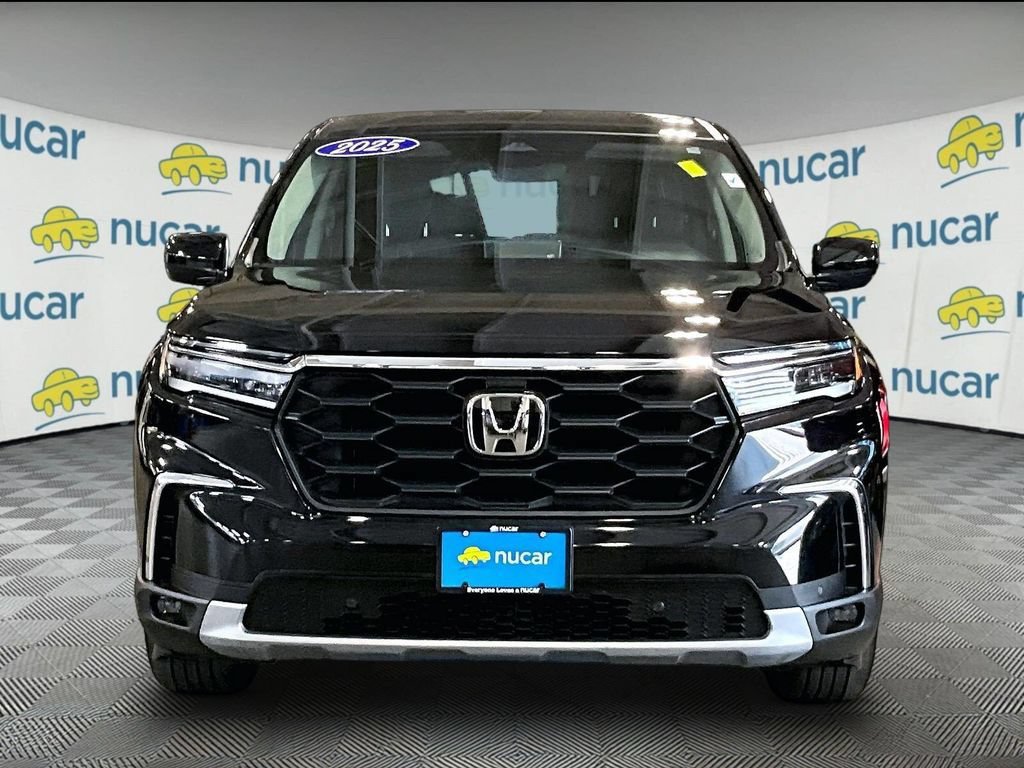 Used 2025 Honda Pilot EX-L image 2