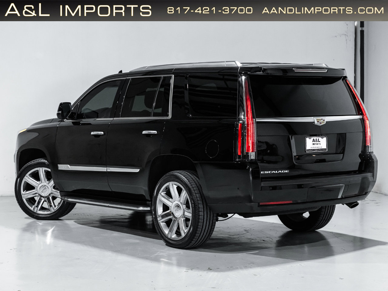 Used 2019 Cadillac Escalade Luxury AWD/4WD image 36