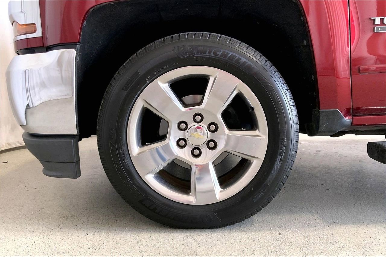 Used 2016 Chevrolet Silverado 1500 LT w/ Texas Edition RWD image 6