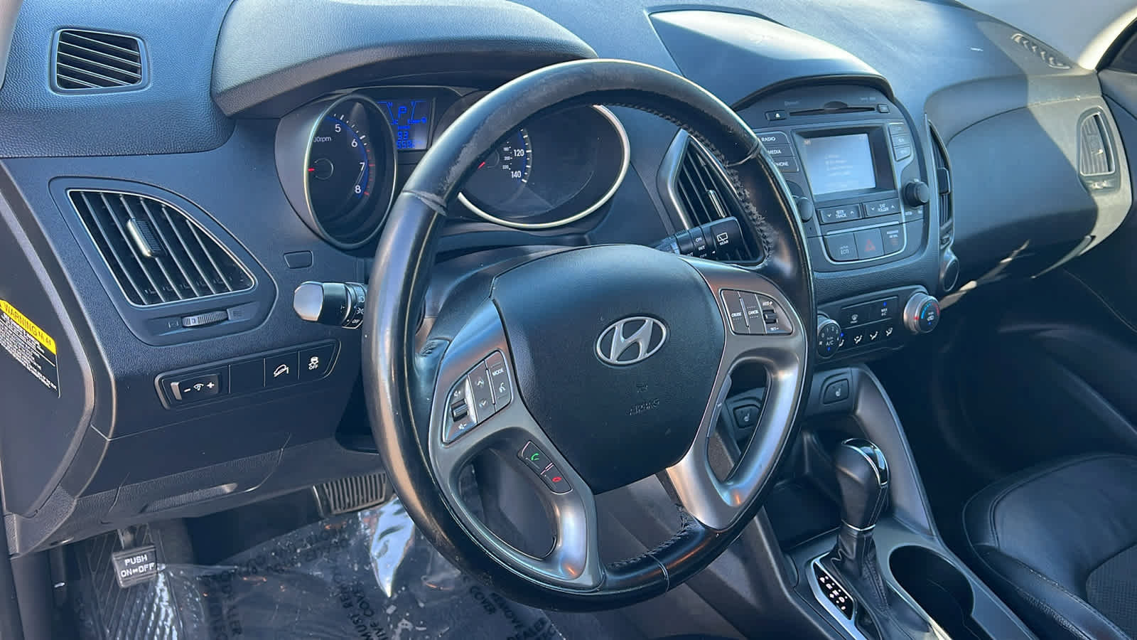 Used 2015 Hyundai Tucson SE image 10