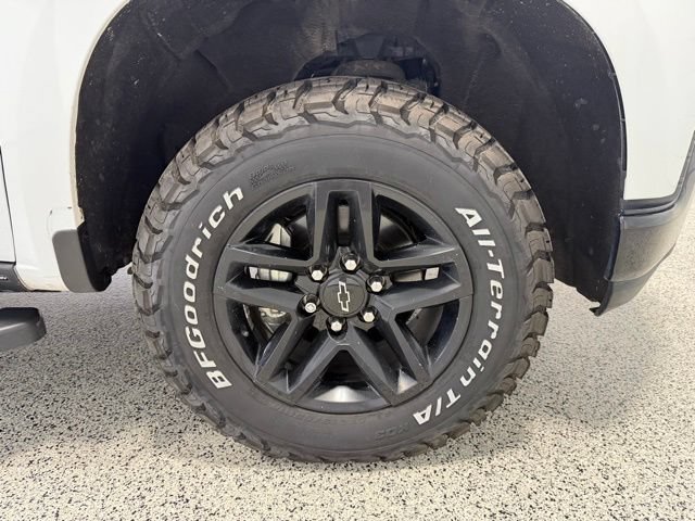 Used 2019 Chevrolet Silverado 1500 LT Trail Boss AWD/4WD image 31