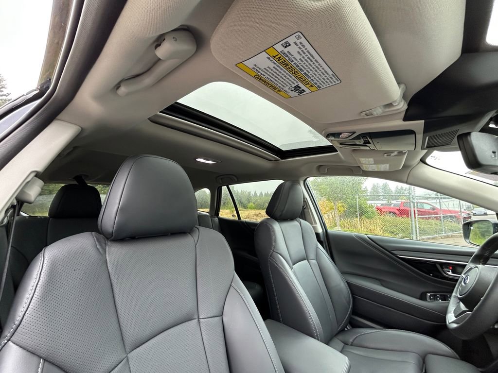 Used 2025 Subaru Outback Limited image 27