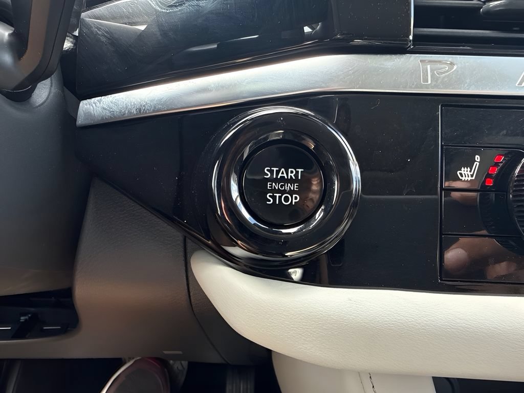 Used 2026 Nissan Pathfinder SL w/ SL Premium Package AWD/4WD image 19