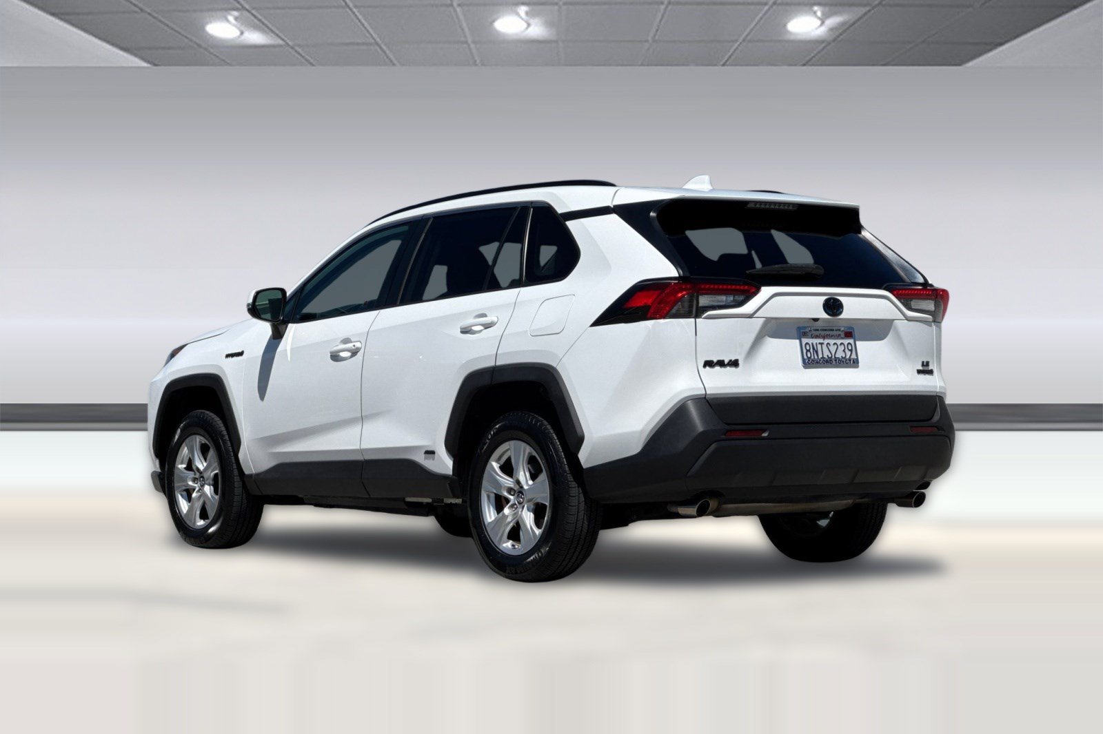Used 2020 Toyota RAV4 LE w/ All Weather Liner Package AWD/4WD image 3