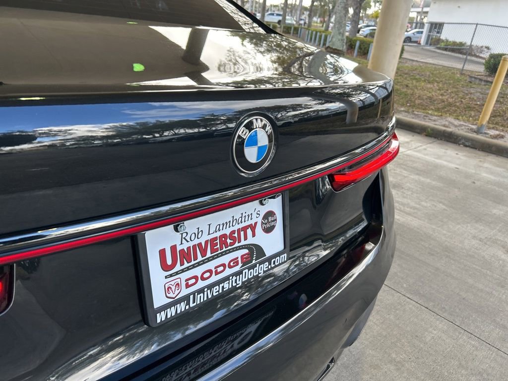 Used 2022 BMW 740i xDrive w/ M Sport Package image 18