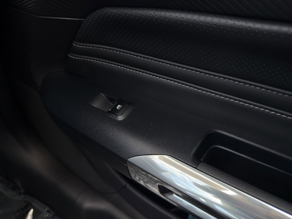 Used 2024 Ford Mustang Premium image 15