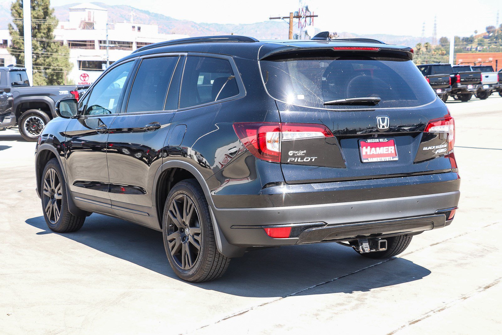 Used 2022 Honda Pilot Black Edition image 5