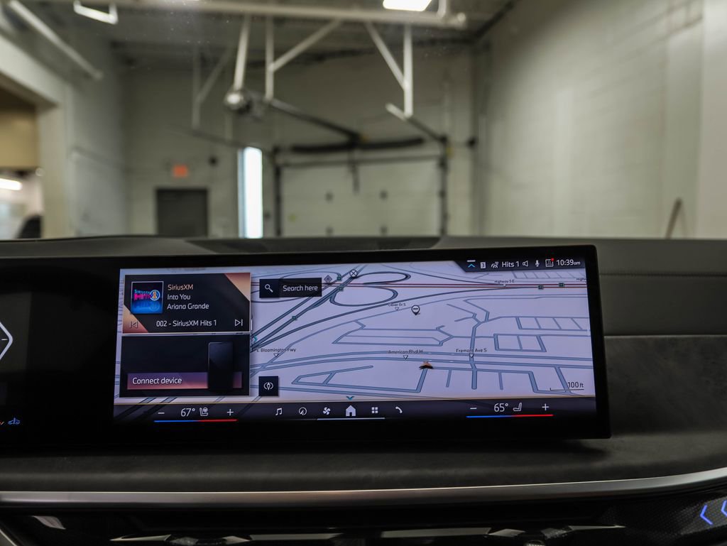 Used 2025 BMW X7 xDrive40i w/ M Sport Package image 15