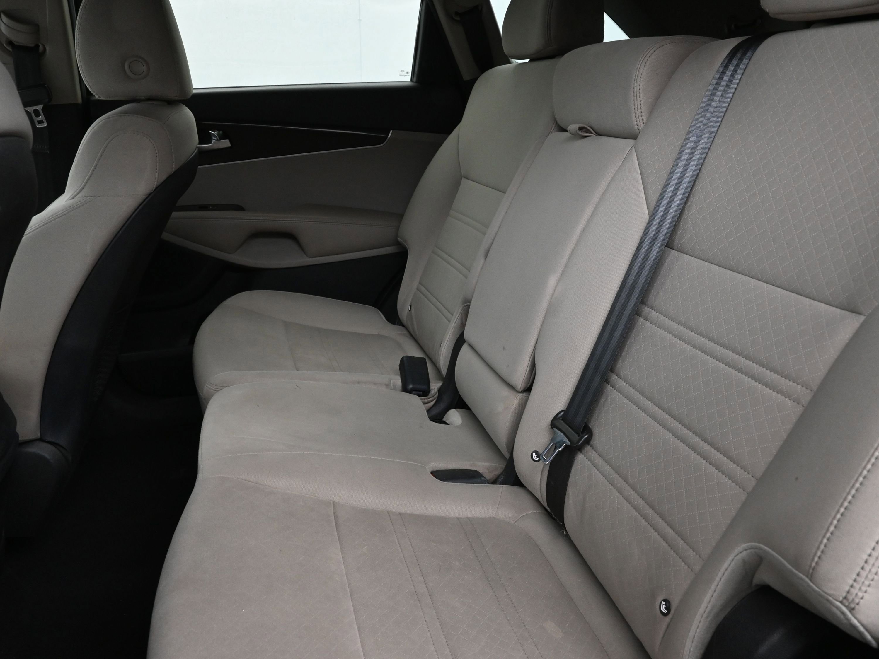 Used 2020 Kia Sorento LX image 22