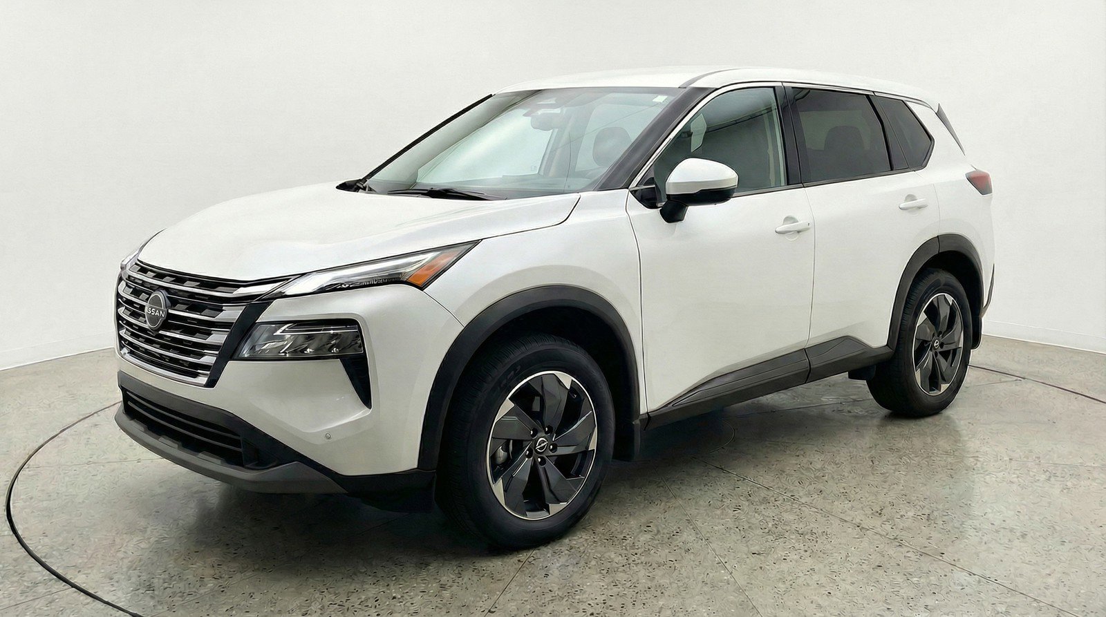 Used 2025 Nissan Rogue SV AWD/4WD image 3