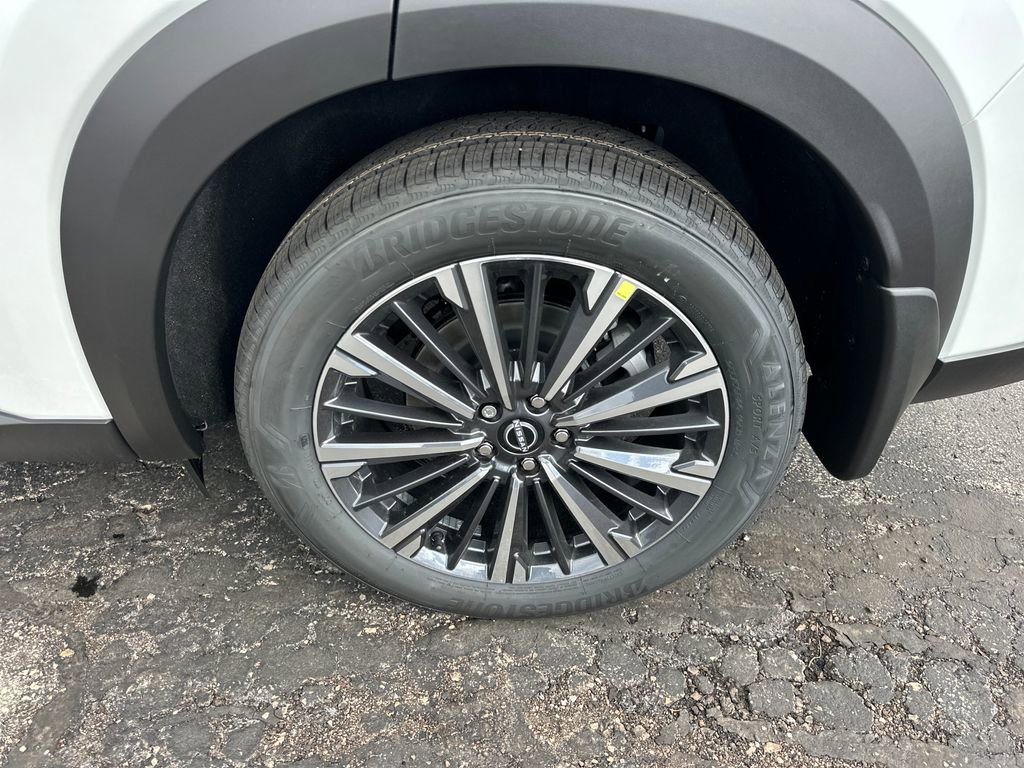 New 2026 Nissan Pathfinder Platinum AWD/4WD image 39
