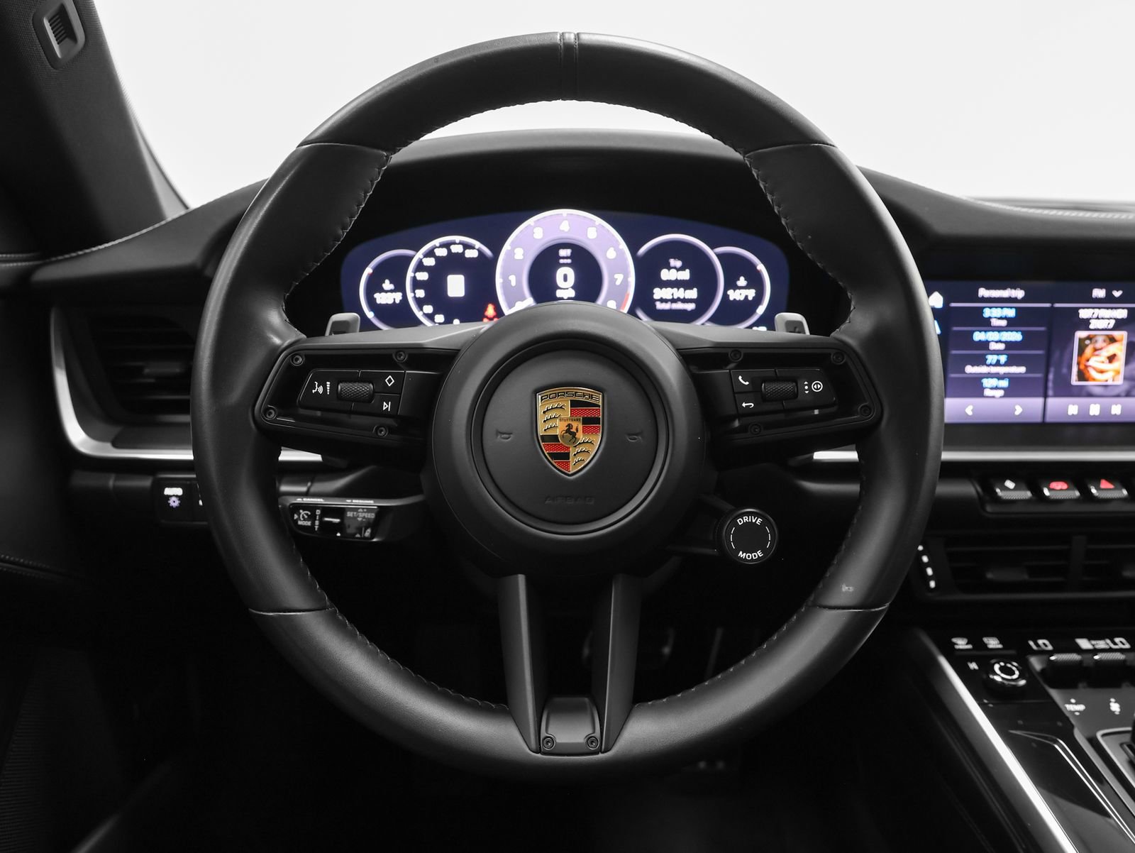 Certified 2025 Porsche 911 Carrera image 40