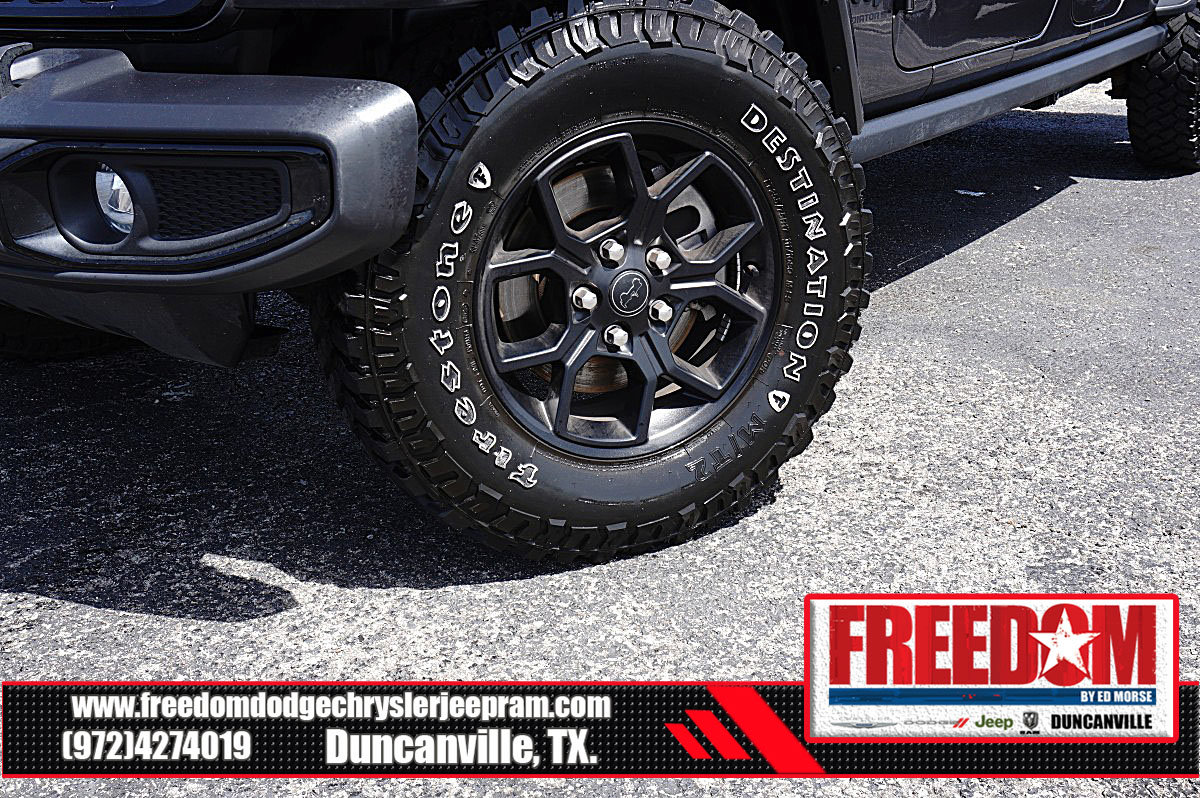 Used 2024 Jeep Gladiator Sport AWD/4WD image 9